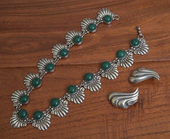 Taxco Mexico Sterling Silver Chrysoprase Necklace and Associated Earrings