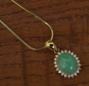 18k Gold Jade and Diamond Pendant Necklace
