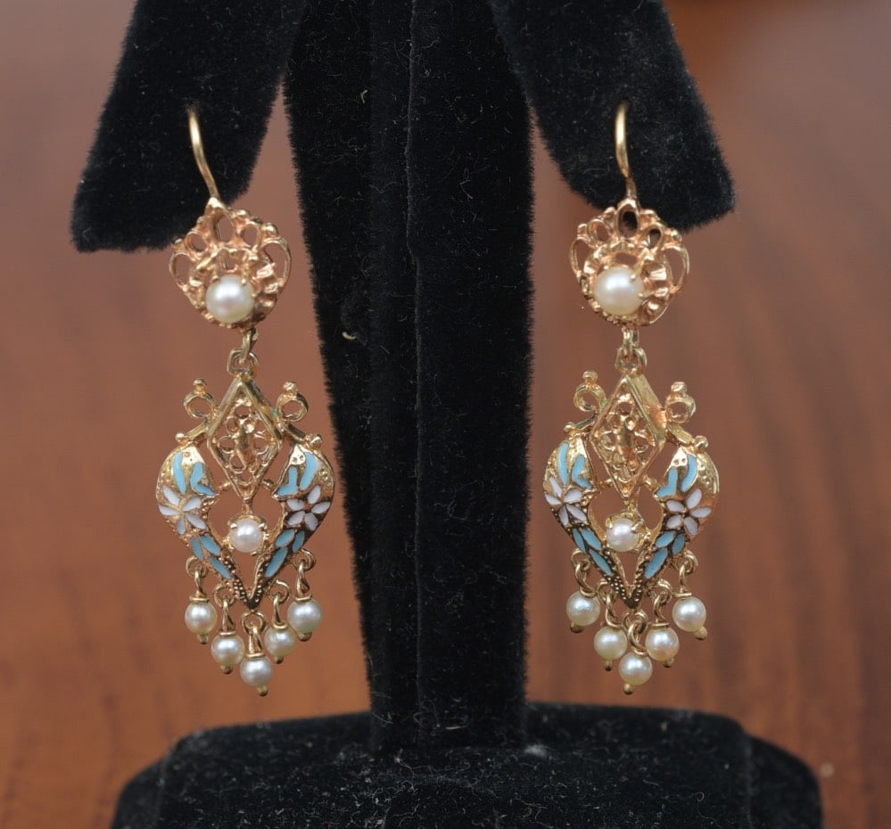 14k Gold Blue and White Enameled Earrings: 14k Gold Blue and White Enameled Earrings set with pearls, for pierced ears 1 3/4" long, weight is 6.1 grams gross IN HOUSE SHIPPING Within Continental USA $25 DURING CHECKOUT CHOOSE "ARRANGE MY OWN S