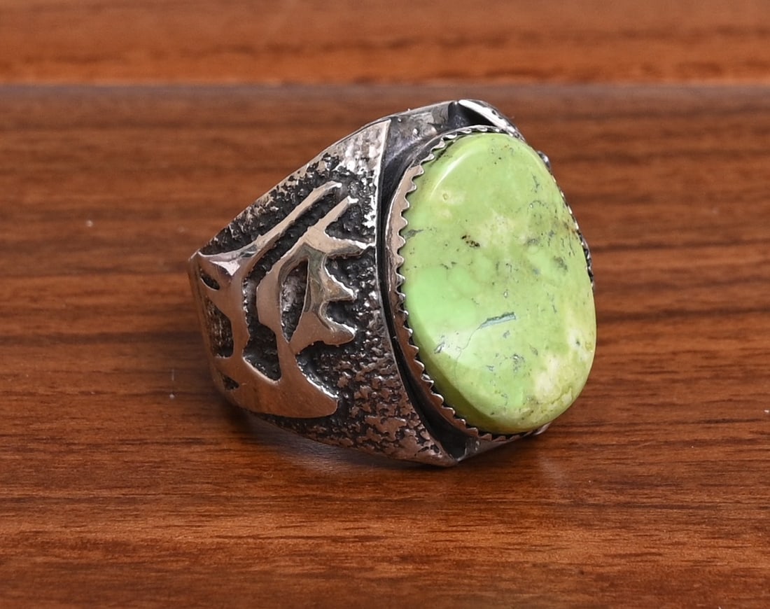 Dan Nieto Sterling Silver Ring, Zuni artist: Zuni artist Dan Nieto Sterling Silver Green Stone Ring stone possibly gaspeite, 21 mm x 17 mm ring size 9 1/2 weight is 23.8 grams IN HOUSE SHIPPING within the Continental USA $15. DURING CHECKOUT, CH