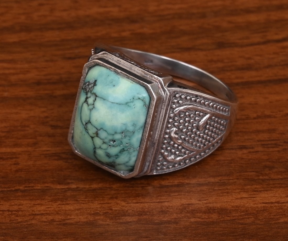 Native American Sterling Silver Turquoise Ring (1 of 2)