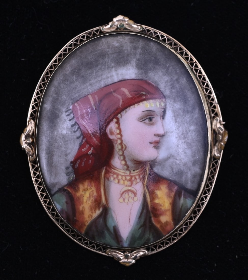 14k Gold Pendant/Brooch with Painted Porcelain Plaque of Gypsy: 14k Gold Pendant/Brooch with Painted Porcelain Plaque of Gypsy 2 1/4" x 2", weight is 18.3 grams gross stamped 14k IN HOUSE SHIPPING within the Continental USA $15. DURING CHECKOUT, CHOOSE "ARRANGE MY