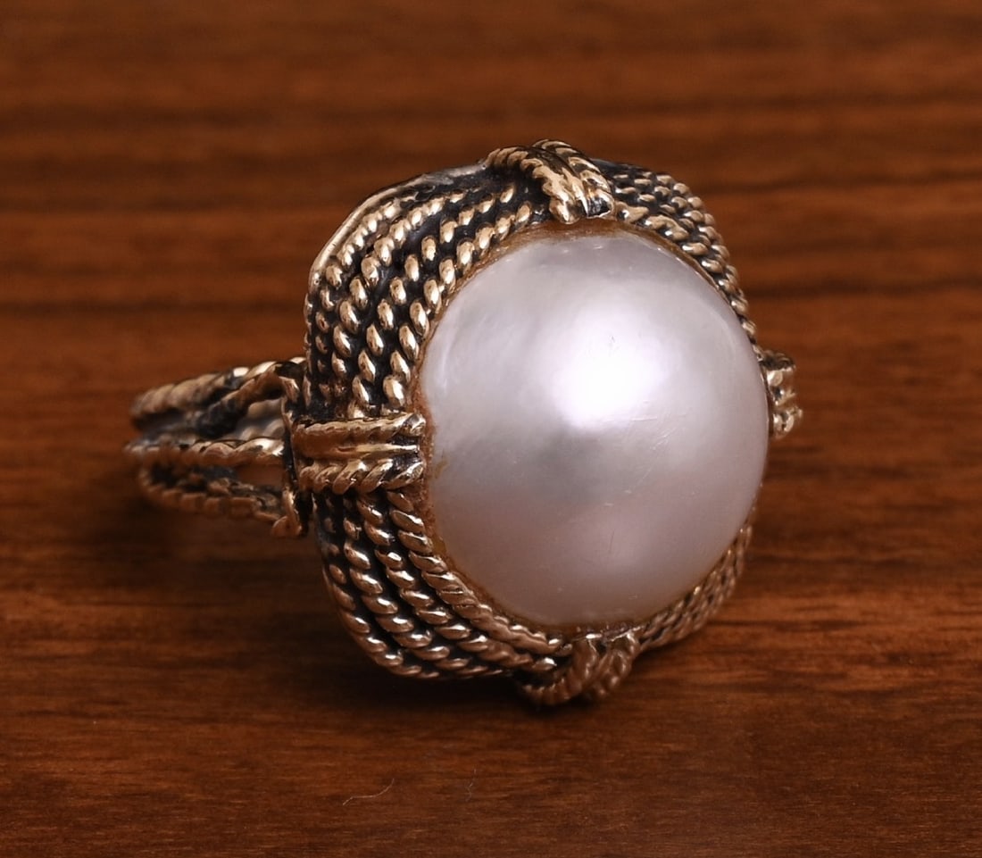 14k Gold Maube Pearl Ring: 14k Gold Maube Pearl Ring 16 mm Maube Pearl ring size 7 1/2, weight is 17.2 grams gross stamped 14k IN HOUSE SHIPPING within the Continental USA $25. DURING CHECKOUT, CHOOSE "ARRANGE MY OWN SHIPPING" 