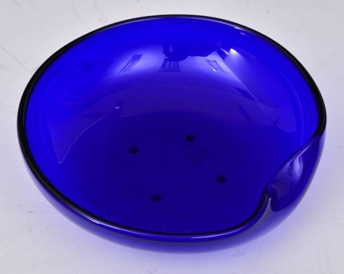 ELSA PERETTI for Tiffany & Co. Blue Cobalt Glass Thumb Print Bowl: ELSA PERETTI for Tiffany & Co. Blue Cobalt Glass Thumb Print Bowl Vetreria Artistica Archimede Seguso in Murano, Italy 11" Diameter signed on bottom "Elsa Peretti for Tiffany & Co." circa 1980 IN HOUS