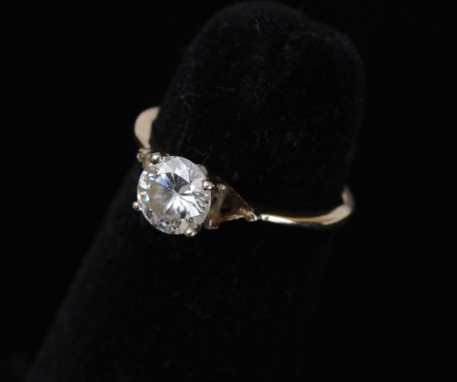 14k Diamond Solitaire Ring: approx. .85 ct size 6, estimate 750/1000