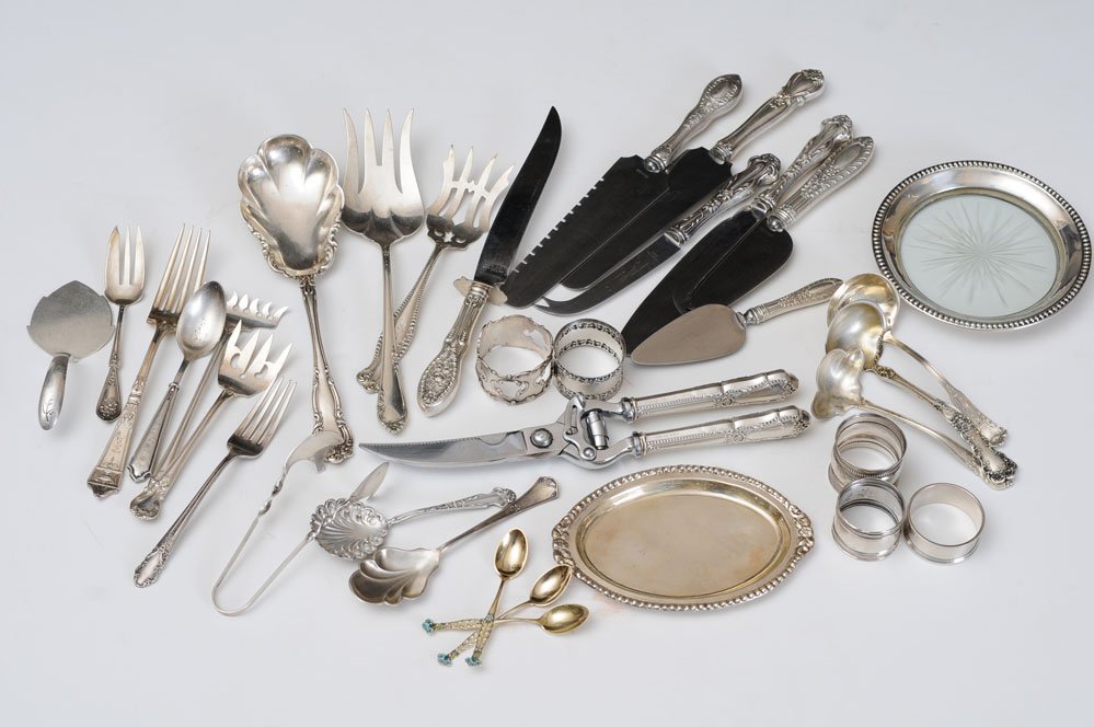 Group of Sterling Silver: including serving pieces, flatware, shears, napkin ring 32 troy ounces weighable, estimate 400/600