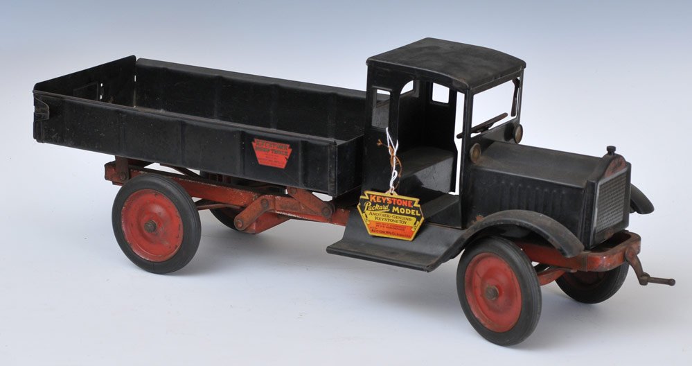 Keystone Packard Dump Truck: with original parts, decals and showroom hang tag 27" long