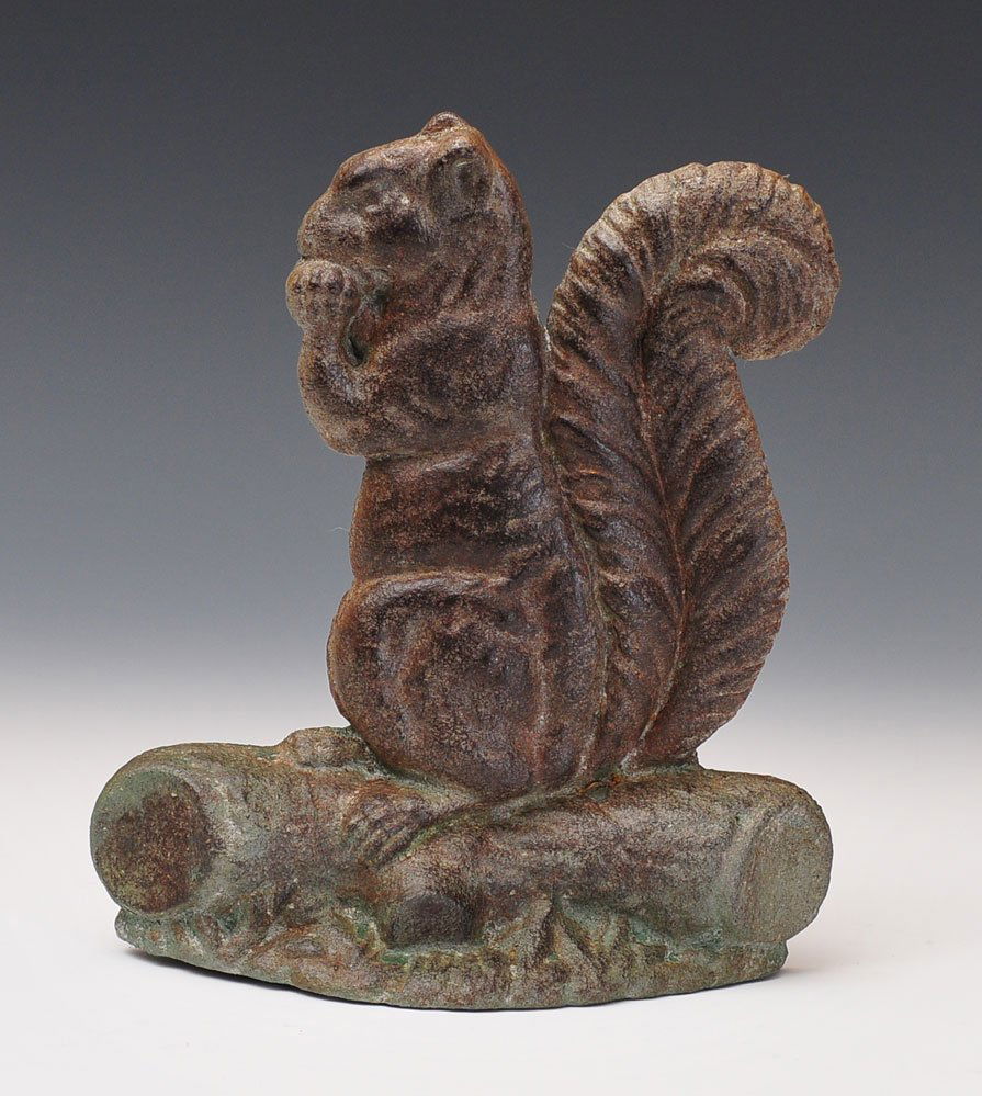 Squirrel Cast Iron Doorstop (1 of 1)