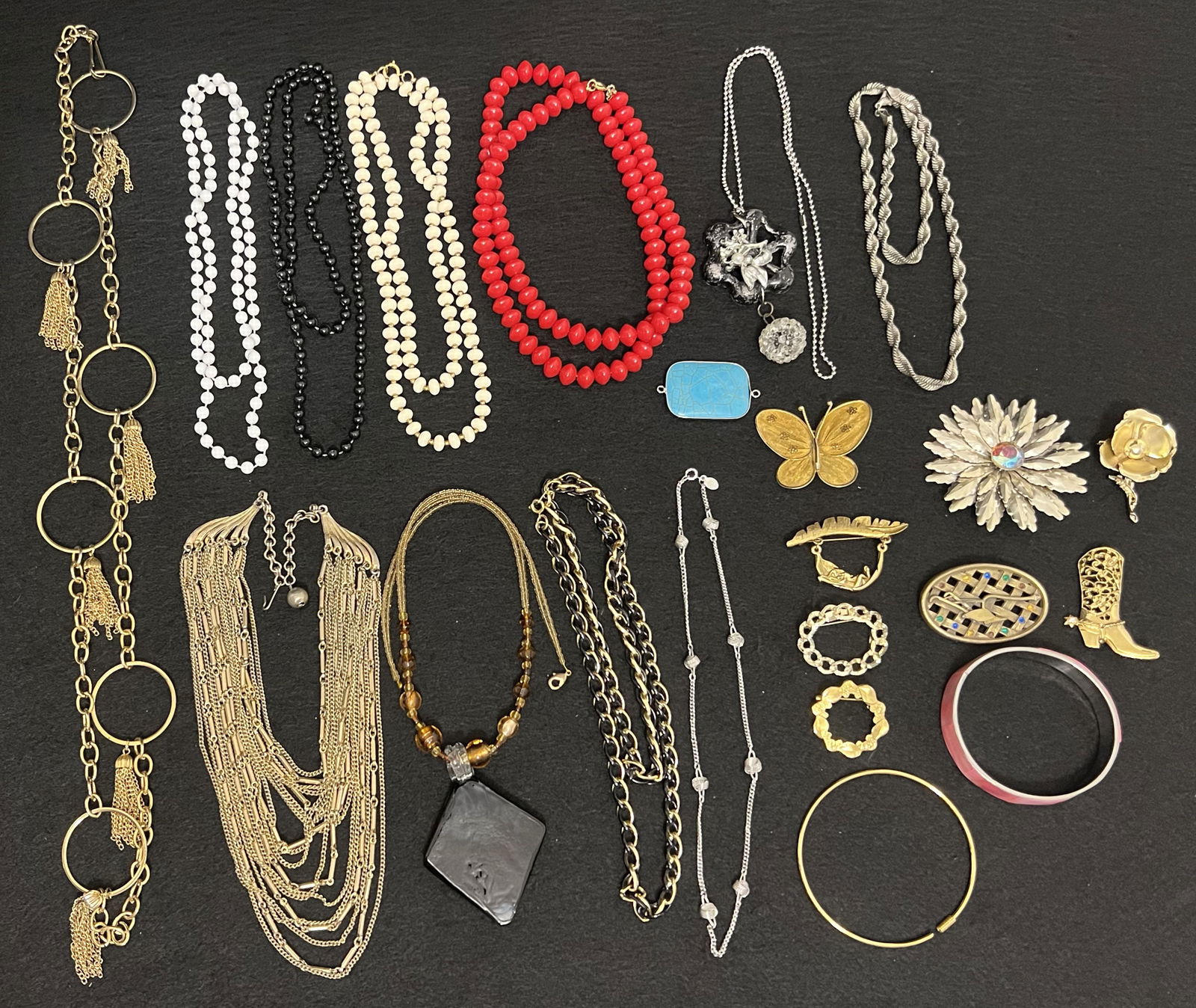 Bag of Miscellaneous Jewelry, Some Vintage (1 of 3)