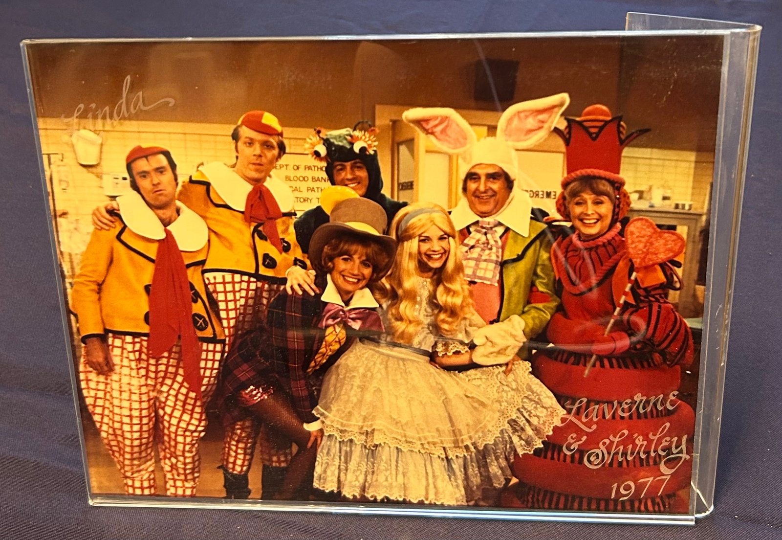 1977 Original Laverne & Shirley Cast Photo: From the Estate of Mickey Rooney, a colorful 1977 original Laverne & Shirley cast photo measuring approximately 8.5 inches by 11 inches.