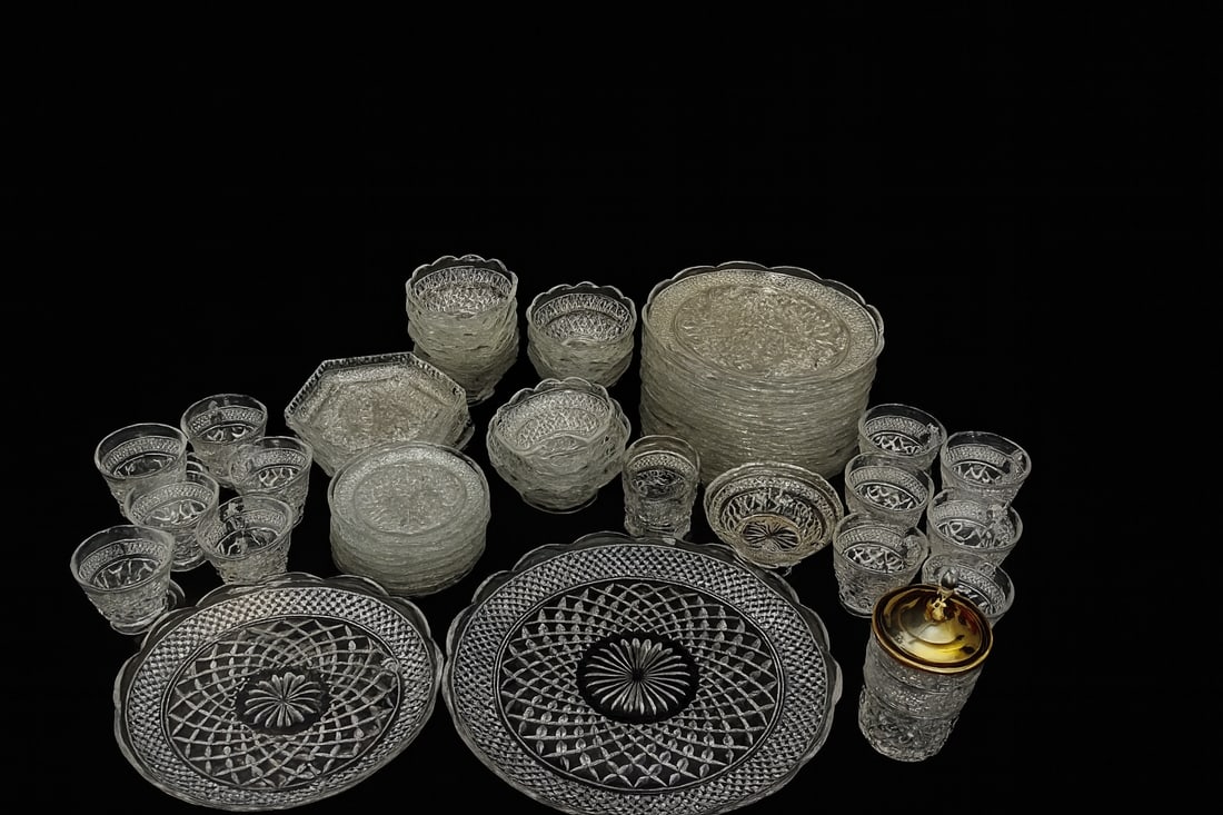Anchor Hocking "Wexford' Pressed Glass Dinner & Serveware Collection Mid-Century 58 pcs: (15) Dinner Plates – 10¼”diameter(10) Small Plates – 7½”diameter(4) Hexagonal Plates – 8”diameter(12) Cups – standard Wexford handled glass cups(1) Large Servin