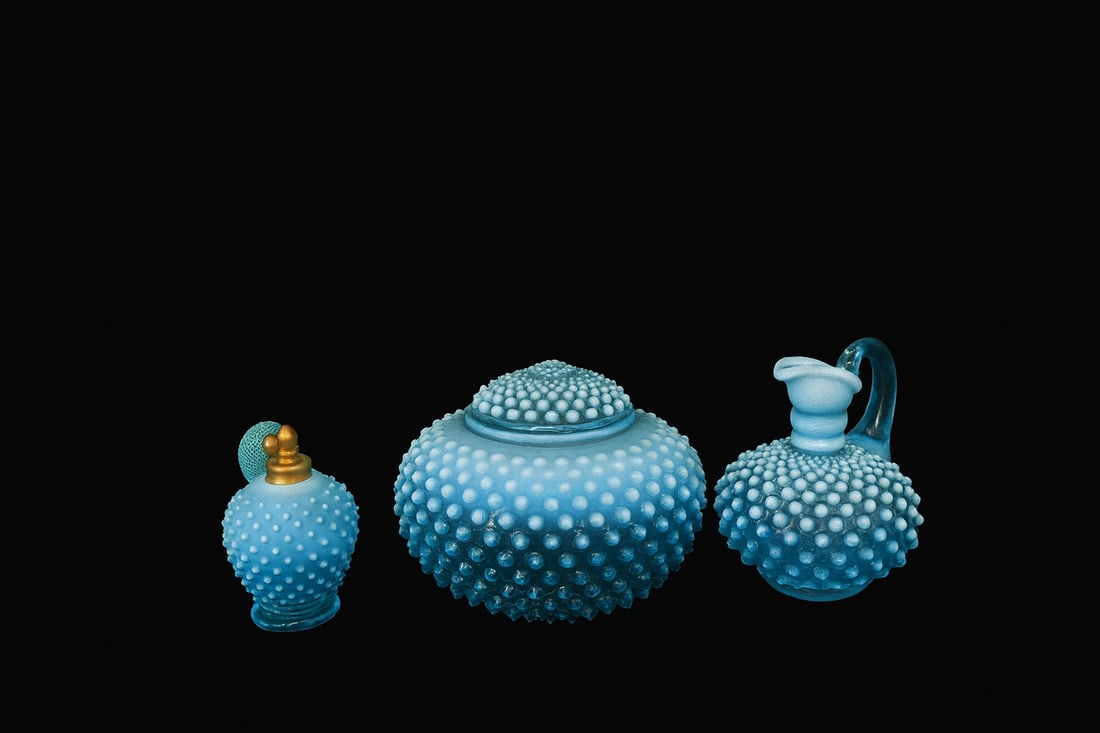 Fenton Blue Opalescent Hobnail Vanity Set – Powder Jar and Two Perfume Bottles (1 of 3)