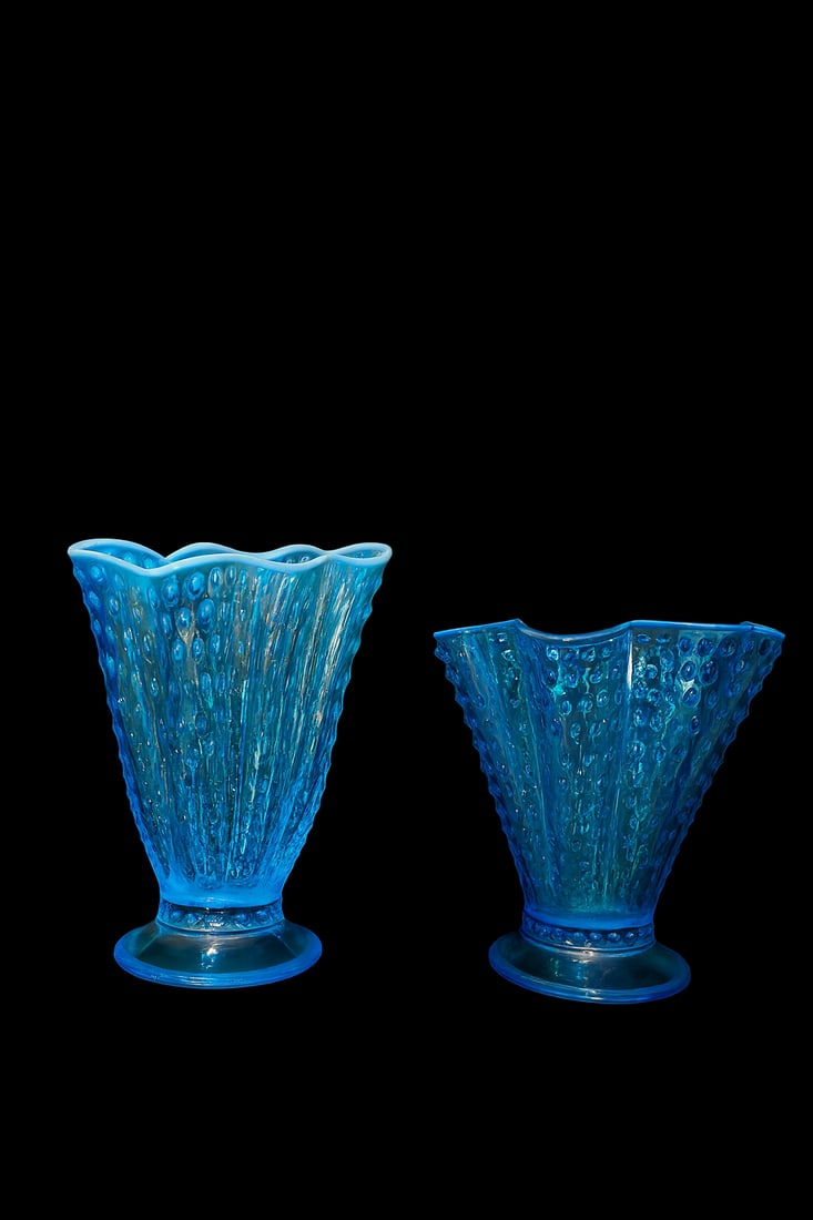 Pair of Fenton Blue Hobnail Fan Vases (1 of 3)