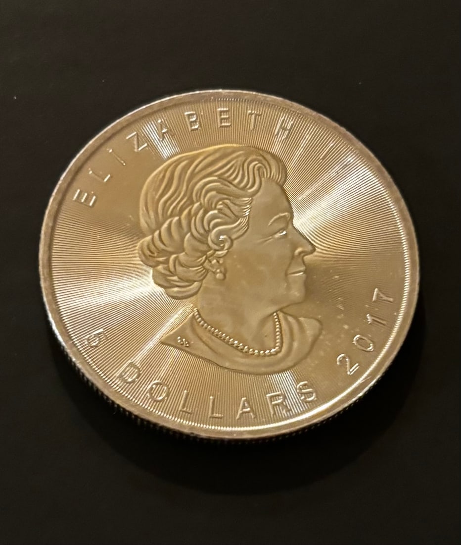 2017 Canada $5 Silver Maple Leaf – 1 oz .9999 Fine Silver – BU (1 of 2)