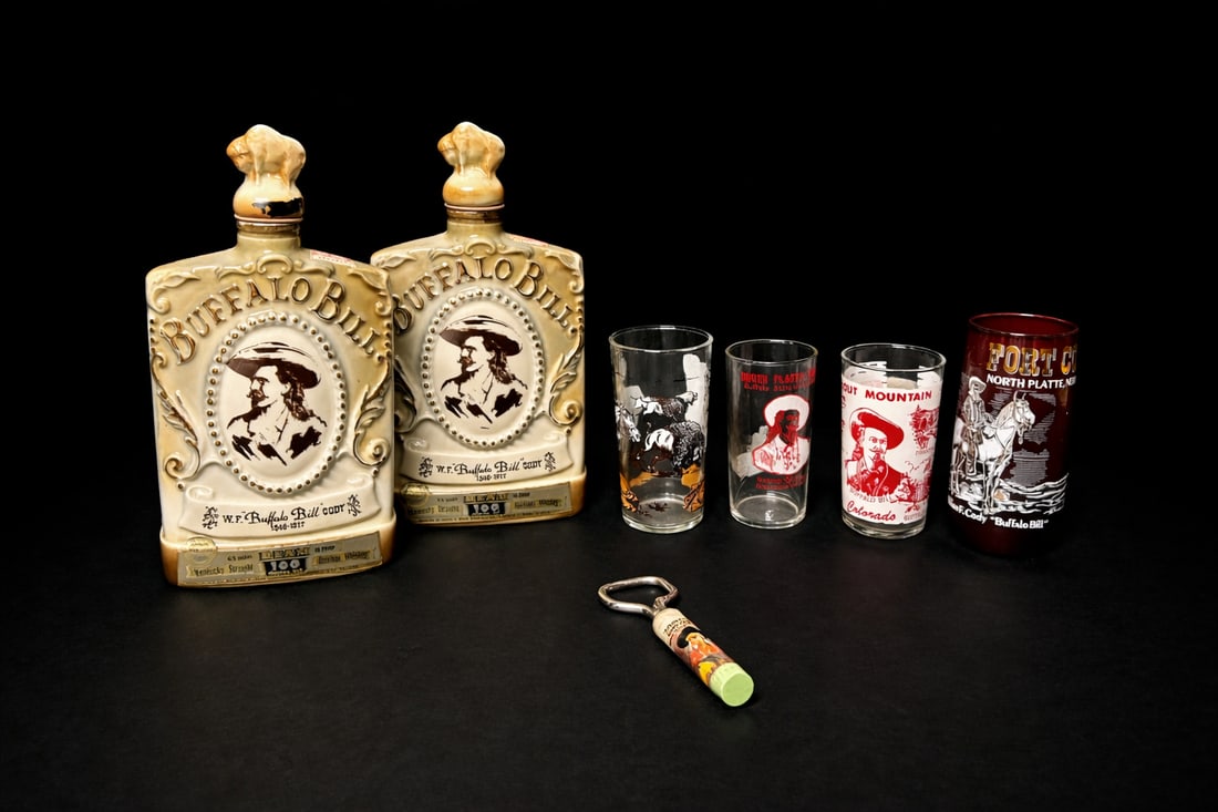 Group of Buffalo Bill Cody Souvenir Glasses & Beam Decanters (7 Pcs.) (1 of 8)