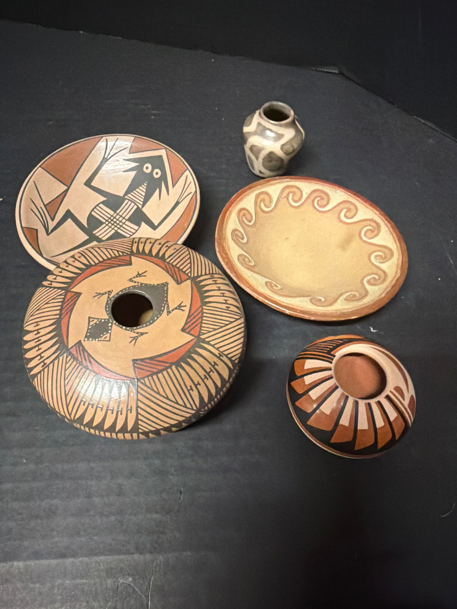 Group of Southwest-Style Studio Pottery Bowls & Mini Vessels, Signed Examples - 6