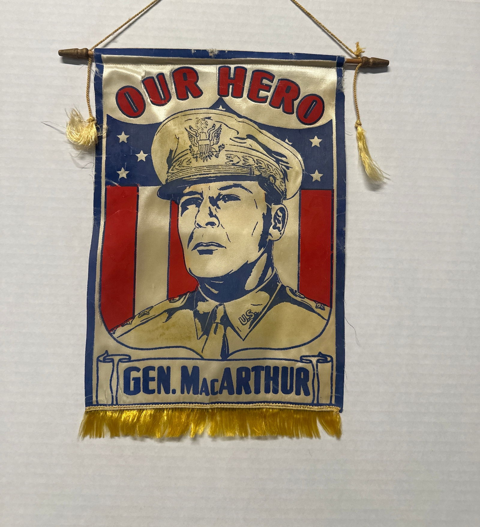 Large mixed MacArthur memorabilia - 6