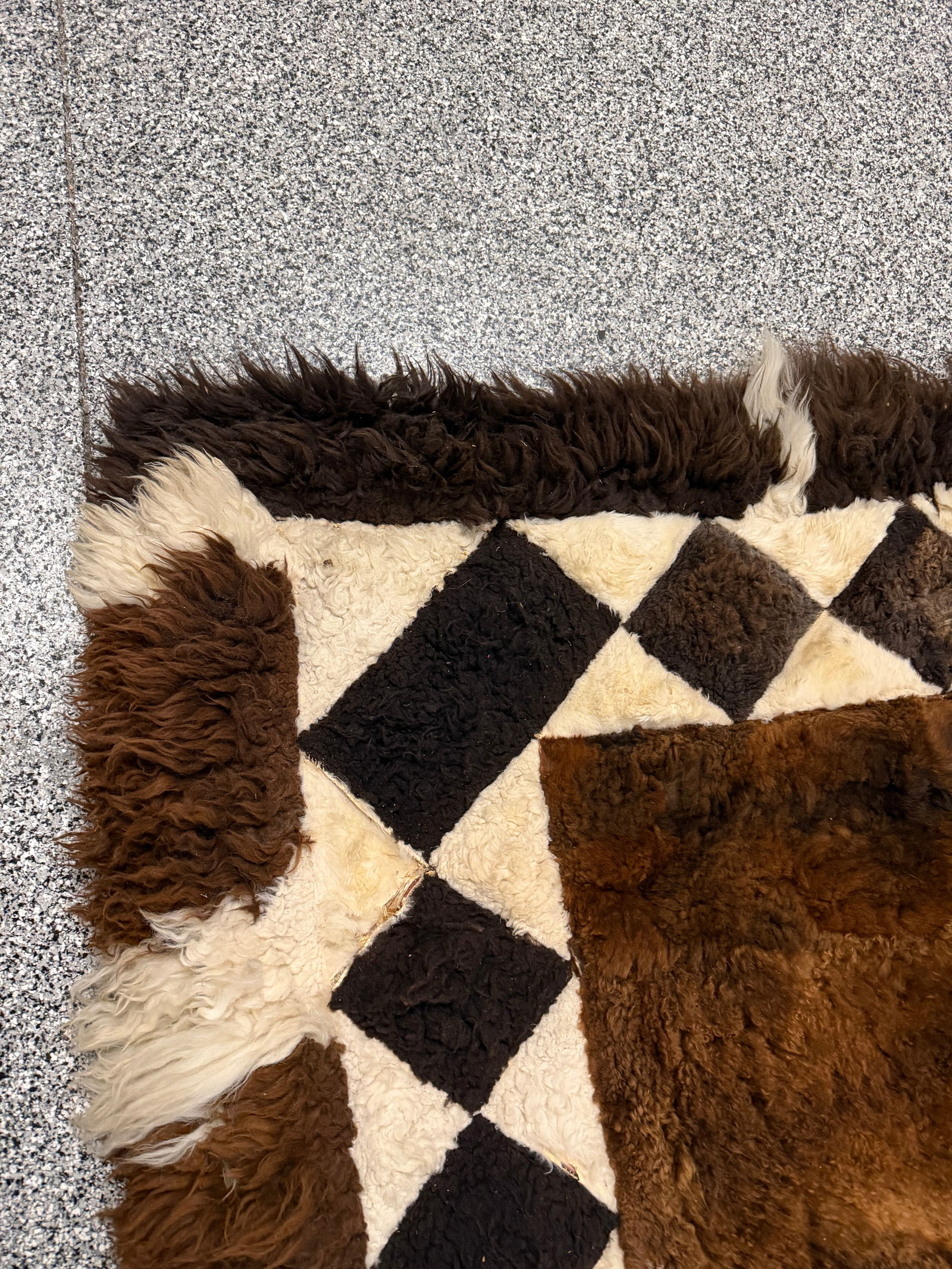 Patchwork Area Rug with Llama Motif - 5