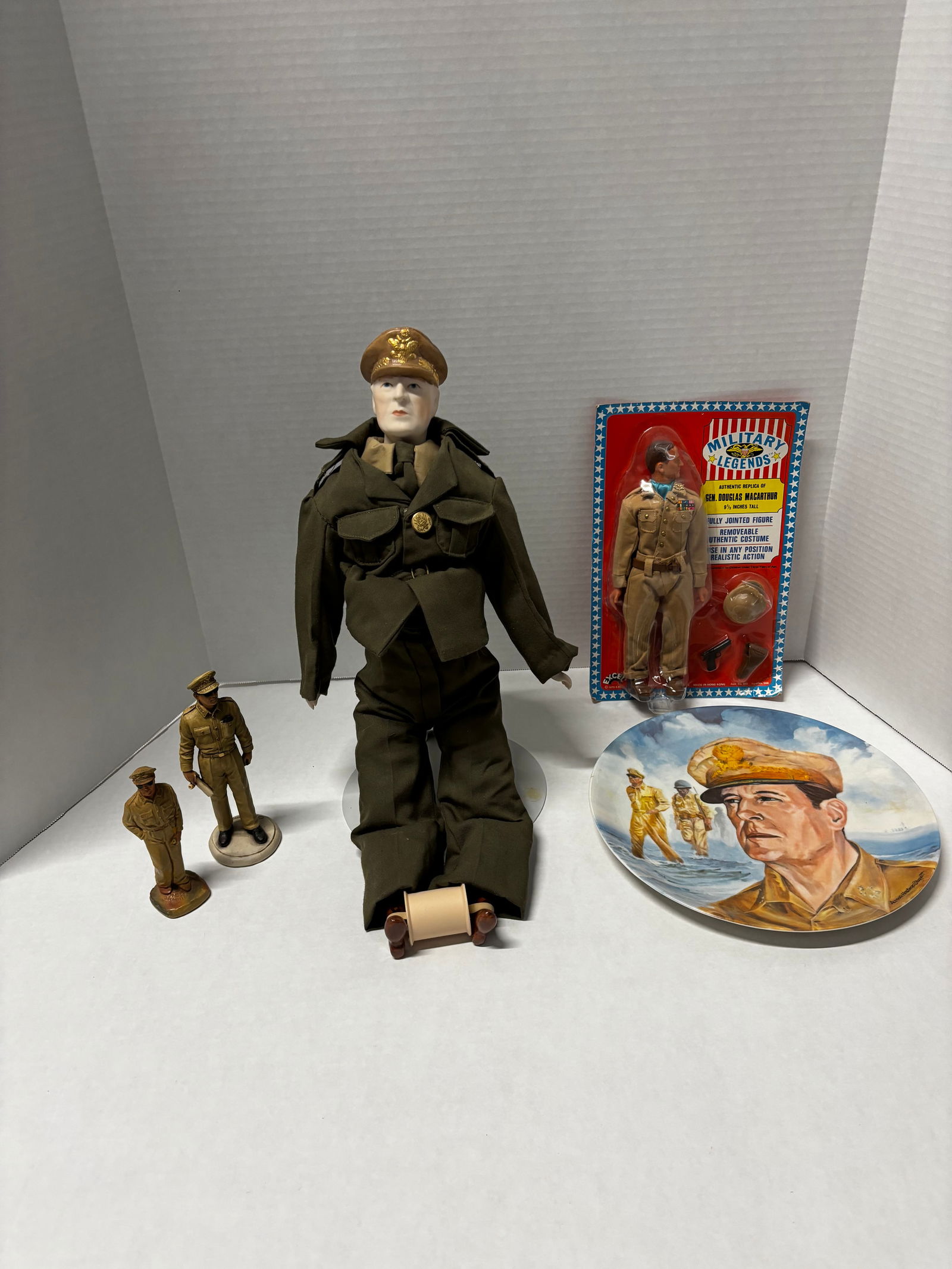 GENERAL DOUGLAS MACARTHUR COLLECTIBLE GROUP – DOLL, FIGURES & PLATE (1 of 4)