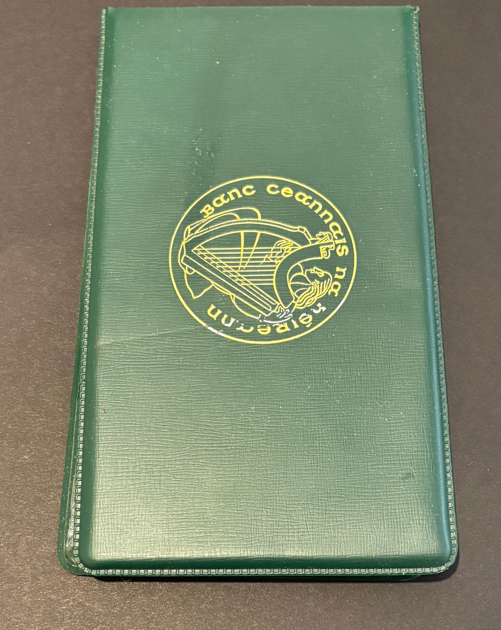 1971 Ireland Decimal Coin Mint Specimen Set In Central Bank Wallet (1 of 3)