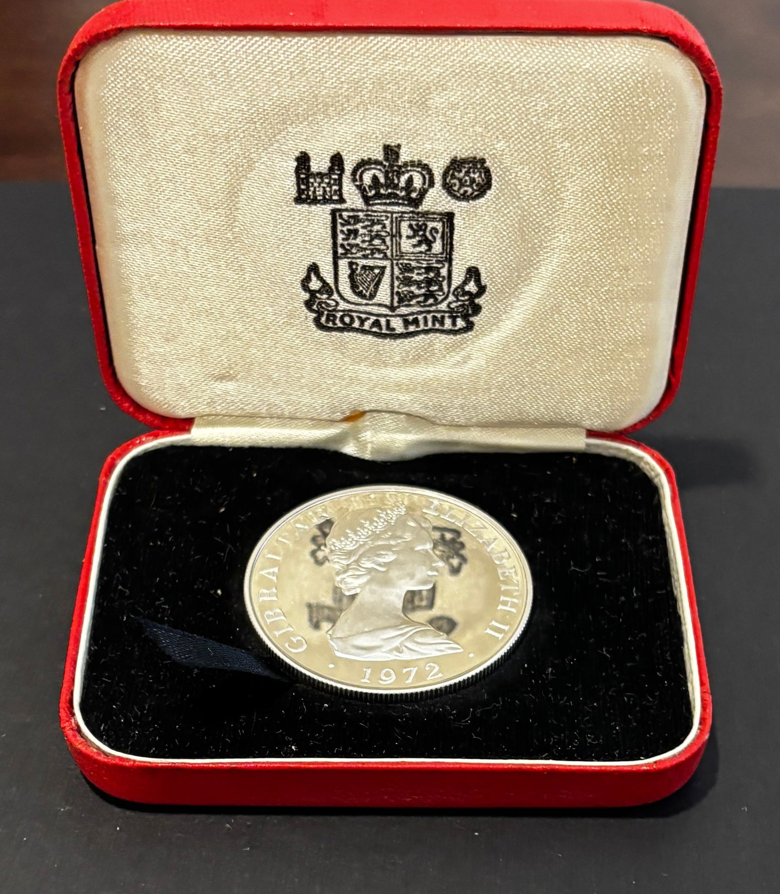 1972 British Royal Silver Wedding Anniversary Proof 25 New Pence In Case (1 of 3)