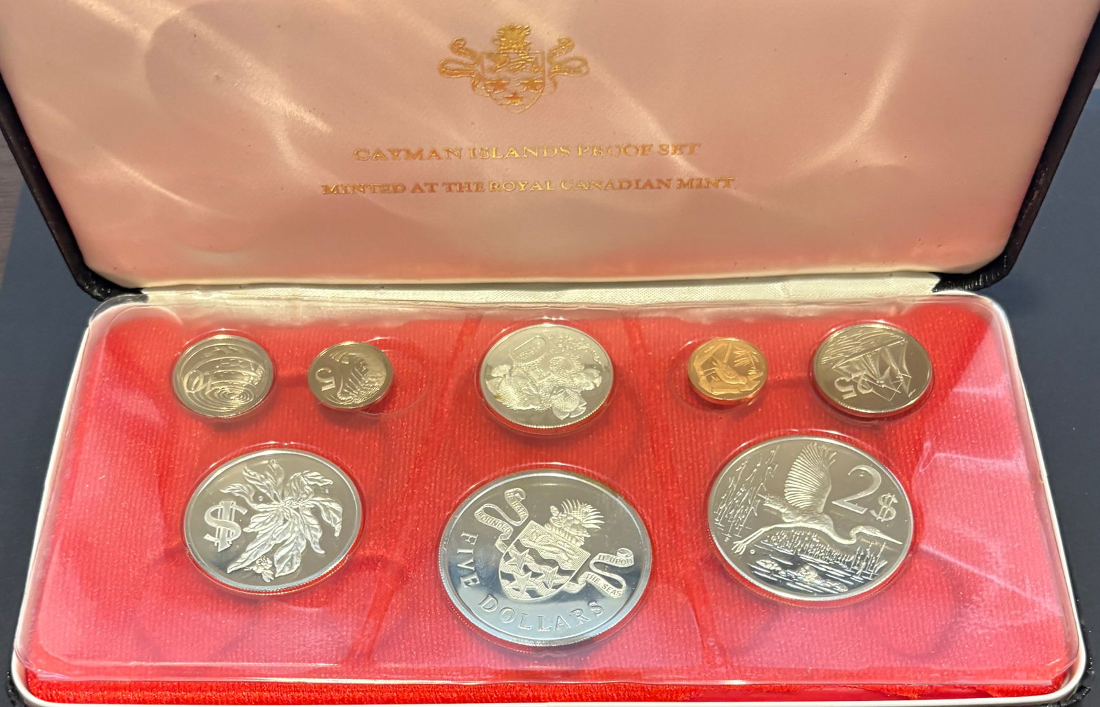 1974 Cayman Islands Proof Coin Set Royal Canadian Mint (1 of 2)