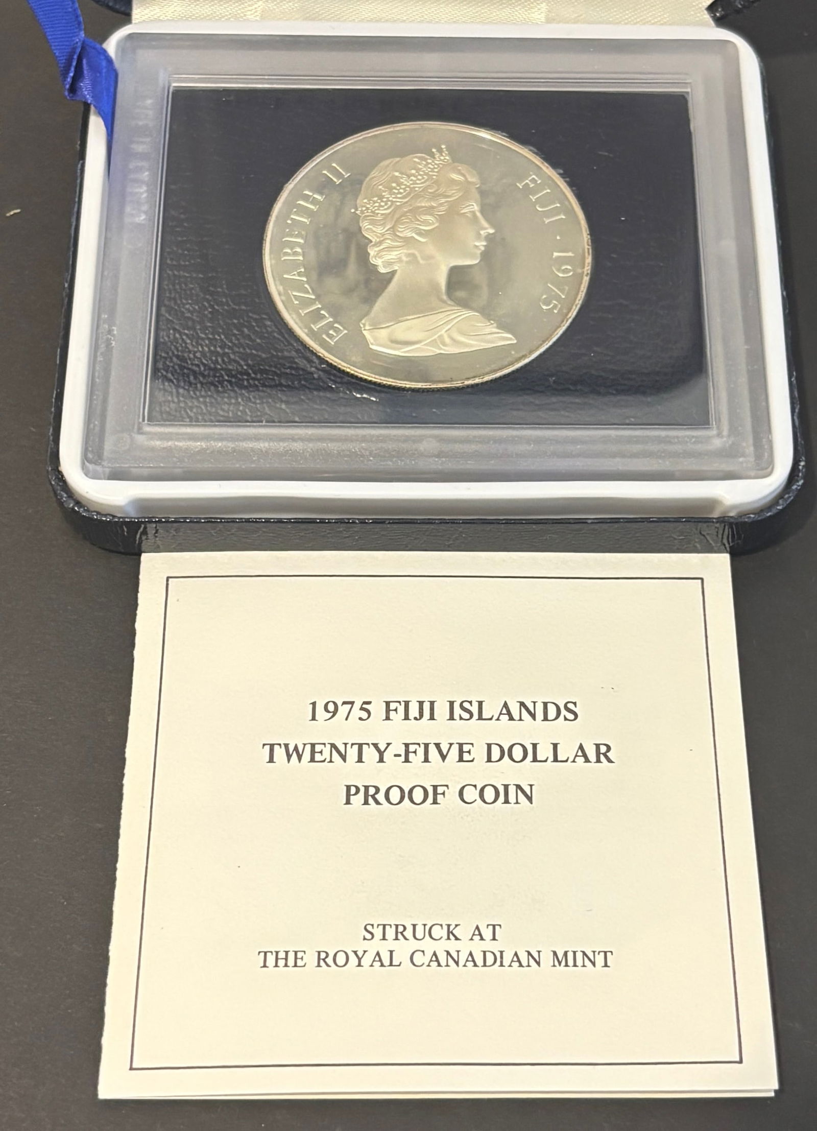 1975 Fiji Islands $25 Twenty-Five Dollar Proof Coin Royal Canadian Mint With Box & COA (1 of 2)
