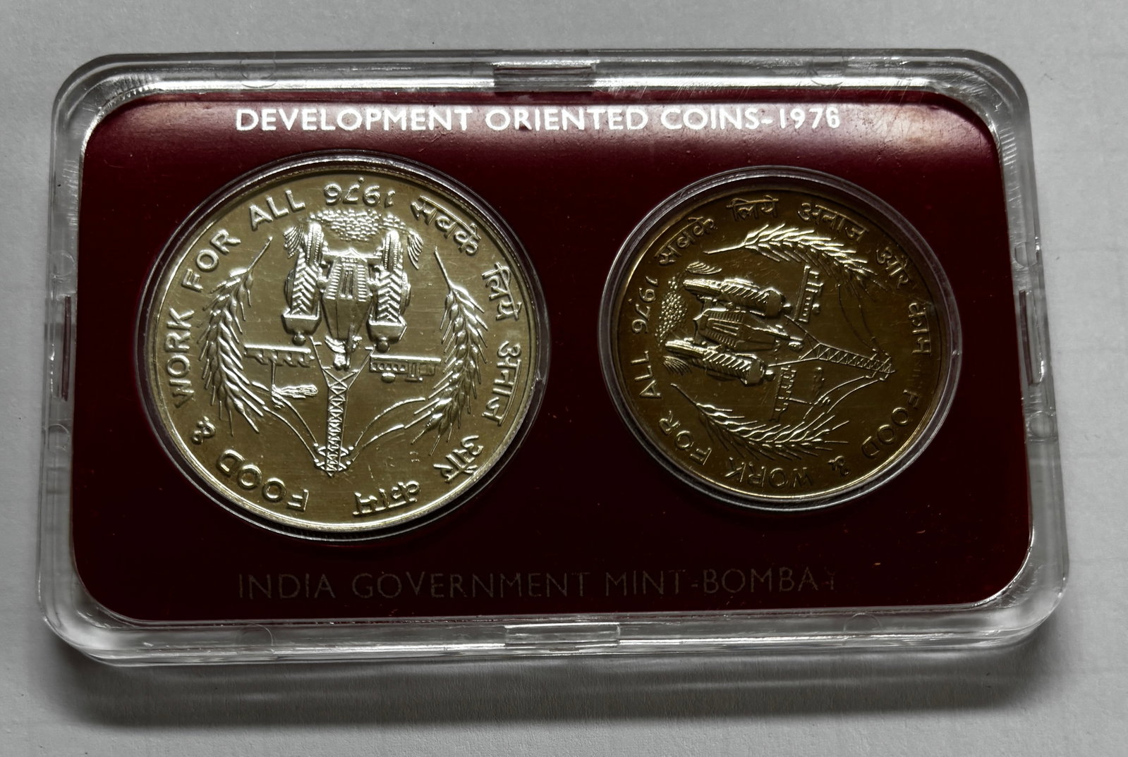1976 India Development Oriented Coin Set - 2