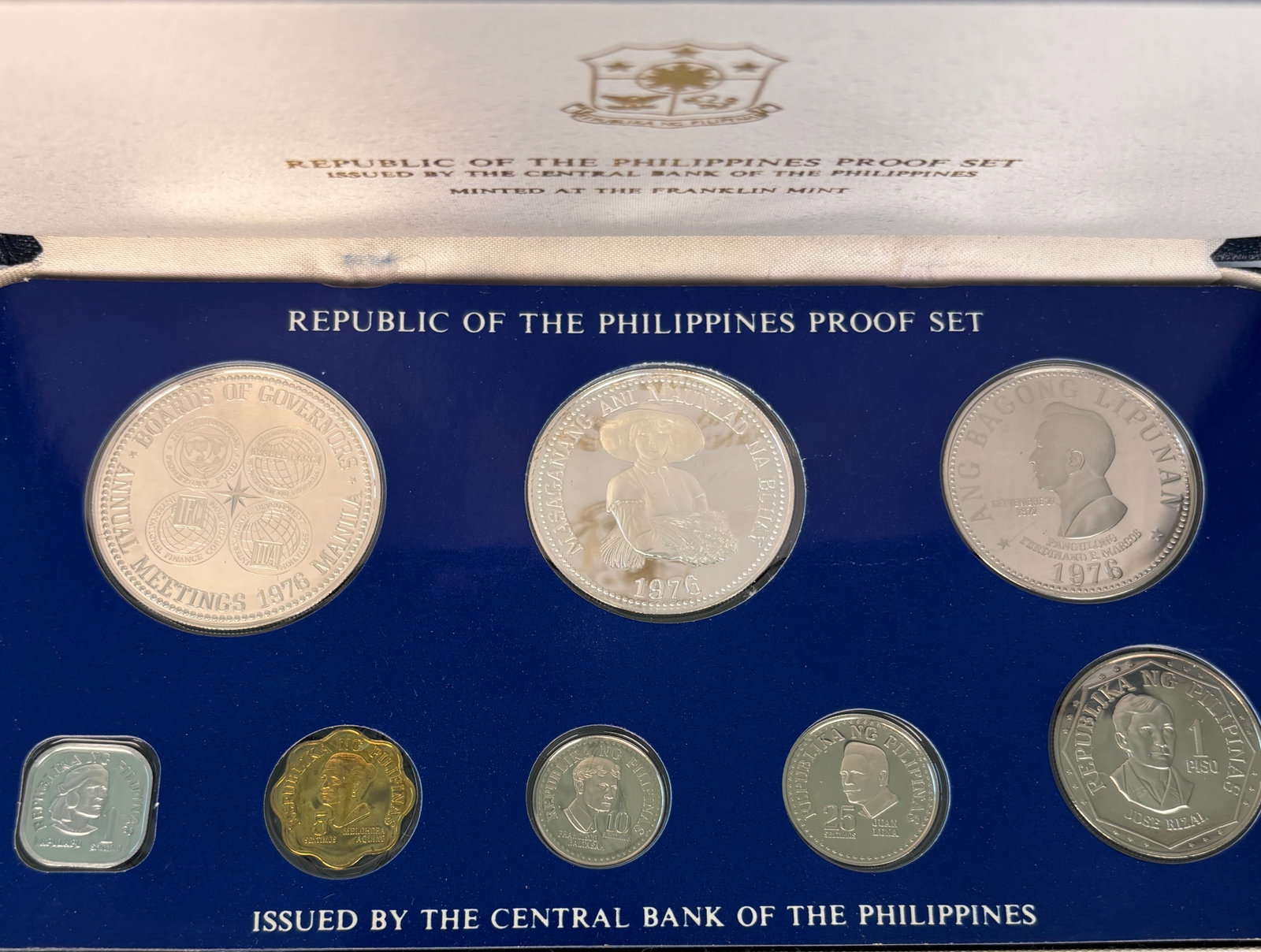 1976 Republic Of The Philippines Proof Coin Set Franklin Mint Case COA: 1976 Republic of the Philippines official proof coin set issued by the Central Bank of the Philippines and struck at the Franklin Mint, complete with original fitted presentation case and Certificate