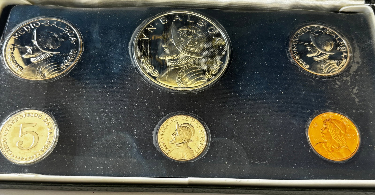 1974 Panama Proof Set U.S. Mint - 4