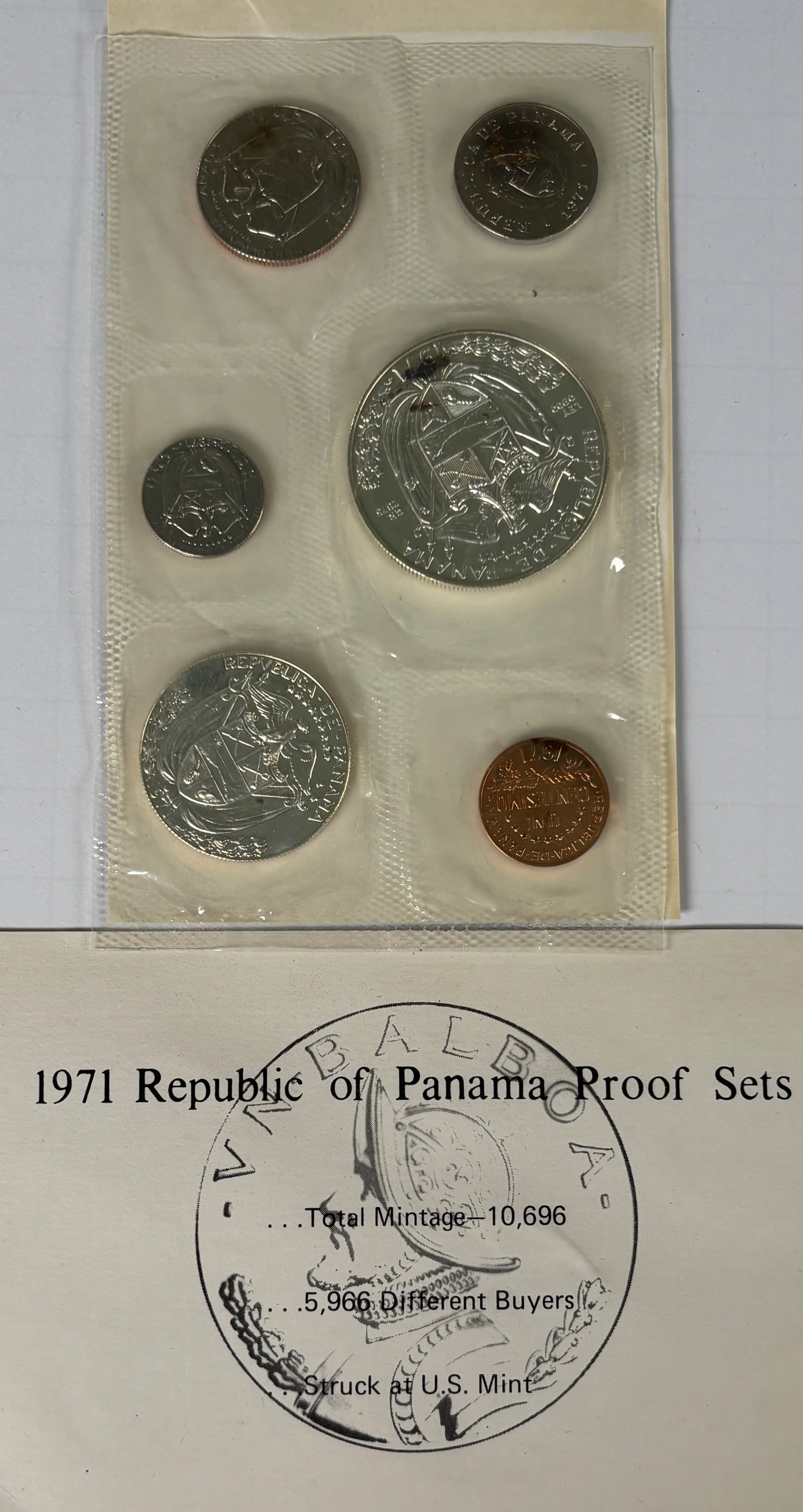 1971 Republic Of Panama Proof Coin Set U.S. Mint Sealed 6 Coins: 1971 Republic of Panama proof set in original sealed cellophane with paper insert, low total mintage of 10,696, struck at the U.S. Mint; includes 6 coins featuring Vasco Núñez de Balboa designs, wit