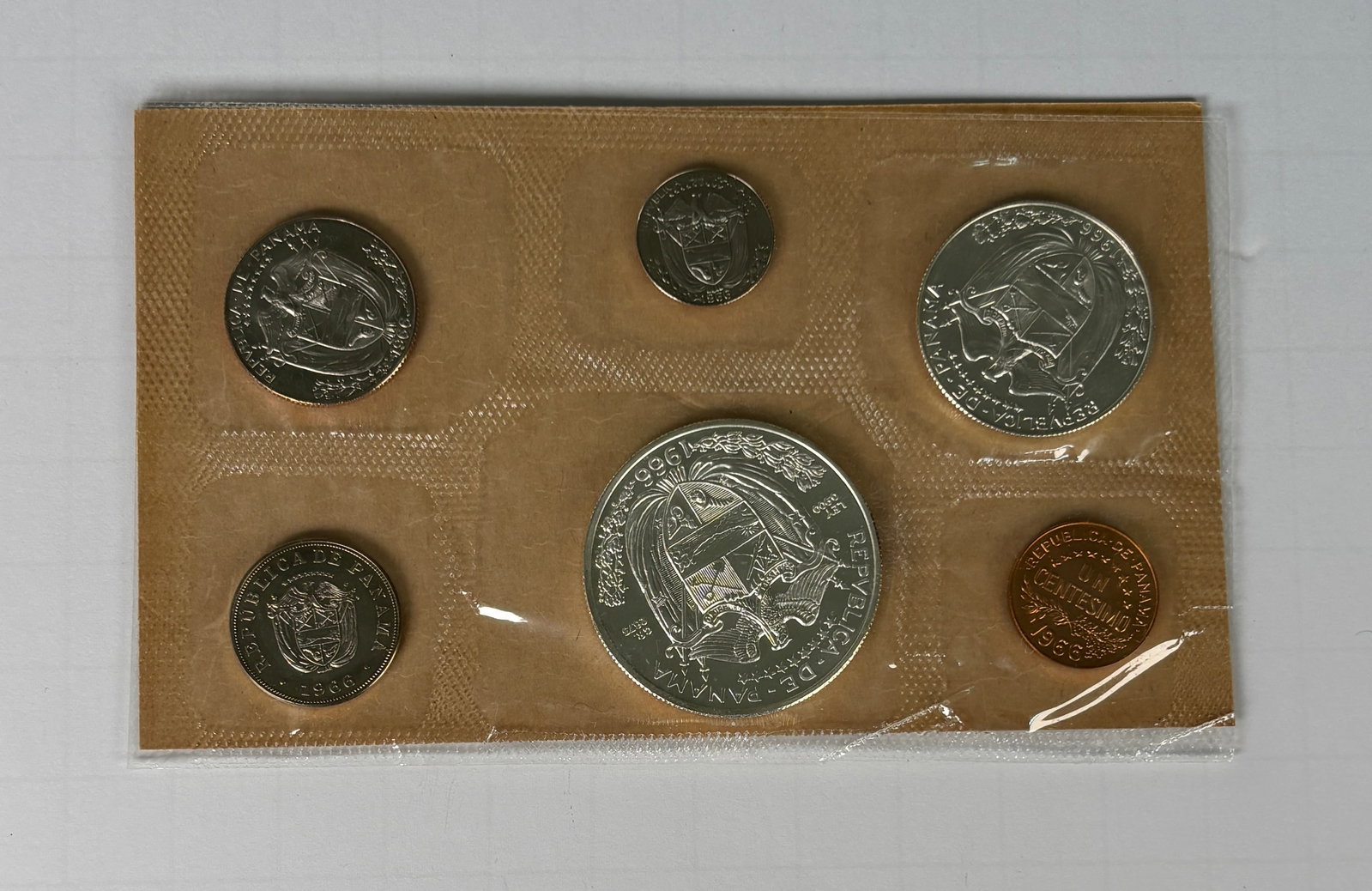 1966 Republic Of Panama Proof Coin Set U.S. Mint Sealed 6 Coins: 1966 Republic of Panama proof coin set in original sealed cellophane, struck at the U.S. Mint; includes 6 coins featuring the Panamanian coat of arms and Vasco Núñez de Balboa designs, with silver-c