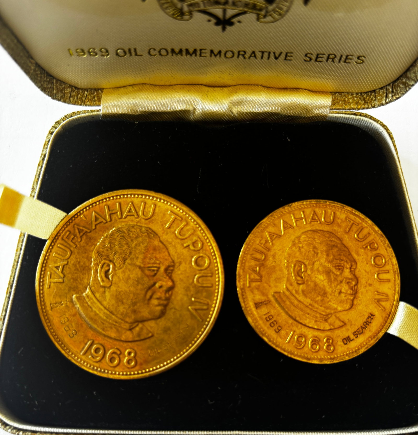 1968–1969 Tonga Oil Commemorative Coin Set (1 of 4)