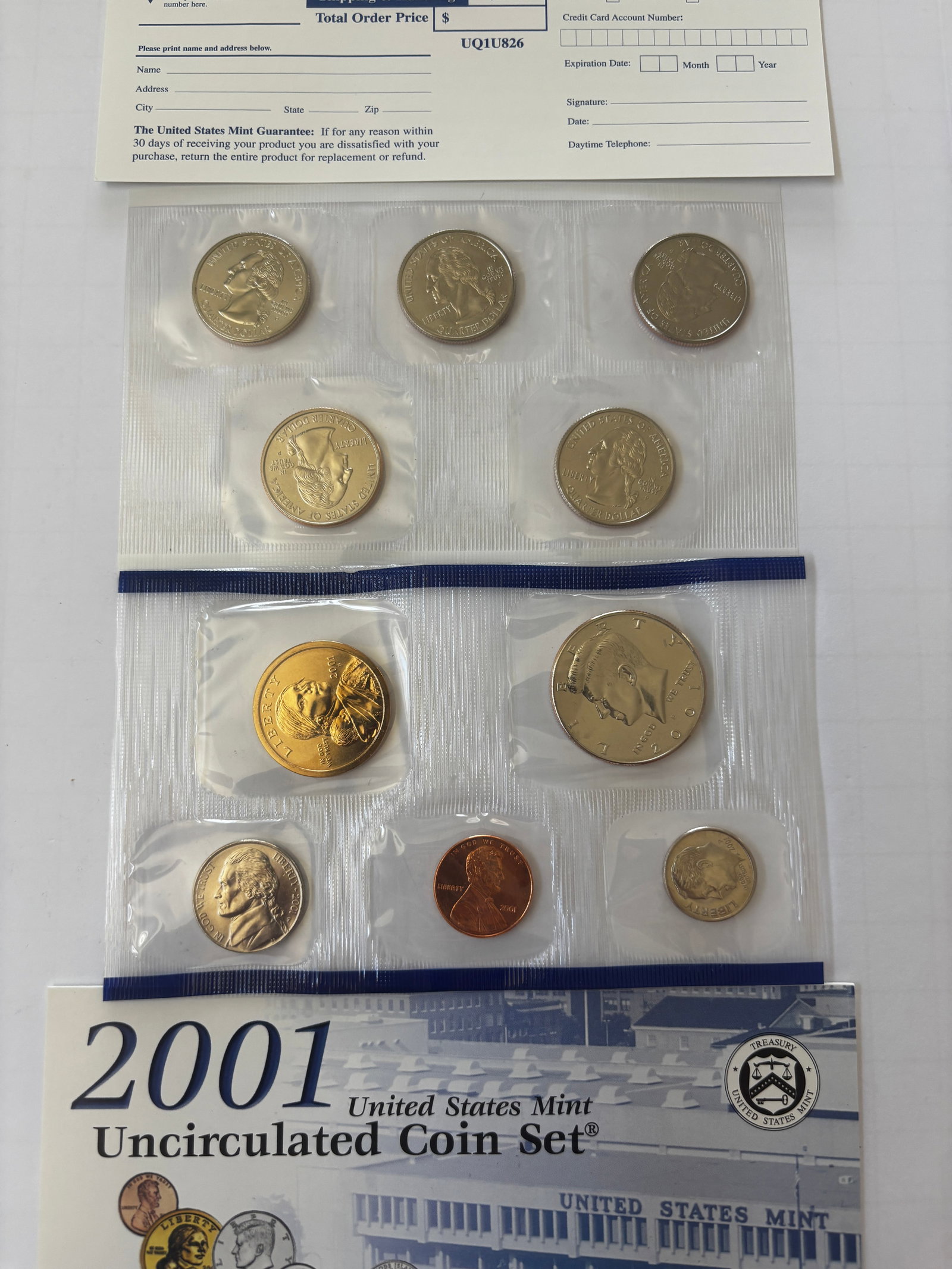 2001 United States Mint Philadelphia Uncirculated Coin Set with Original Government Packaging (1 of 4)