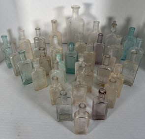 34 Antique Spice & Extract Bottles incl A.F. Streitz, Burnett, Dr Price, Folger, Durkee, Hardesty (1 of 12)