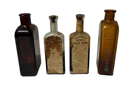 Early Veterinary Medicine Bottle Lot (4), Royal Gall, Victor Gall, Columbia Horse Remedy (1 of 7)