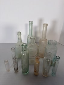 Antique Medicine Bottle Lot Murine Eye Co Kickapoo Indian Oil Santal De Midy Smith & Co 2–8: 12pc antique medicine bottle lot incl Murine Eye Co, Kickapoo Indian Oil, Santal De Midy Paris, W.H. Smith & Co, approx 2–8”H