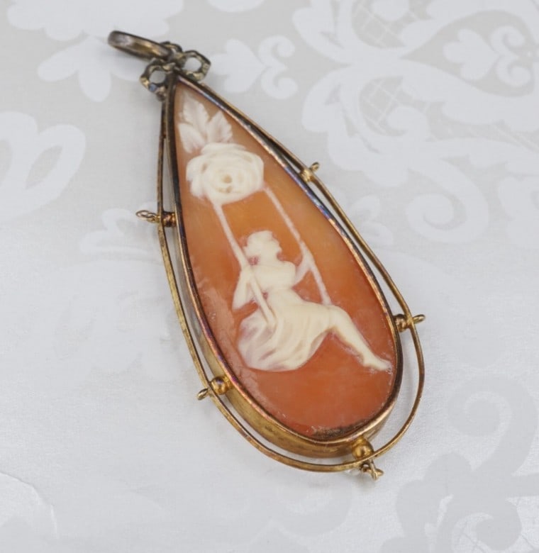 Vintage 18k Yellow Gold Teardrop Carved Shell Cameo Pendant 2.4" PG1701 (1 of 5)