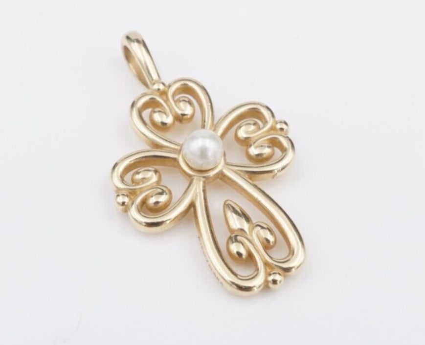 James Avery Pearl Cross of Adoration Pendant 14k Yellow Gold 1.4" Retired PG1986: This retired James Avery pendant depicts a gorgeous 14k yellow gold openwork cross design with intricate scroll details and a quaint pearl accent in the center. A lovely symbol of faith, and a perfect