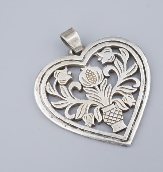 James Avery Pomegranate Heart Pendant Sterling Silver 2" Floral Retired PS2257 (1 of 3)