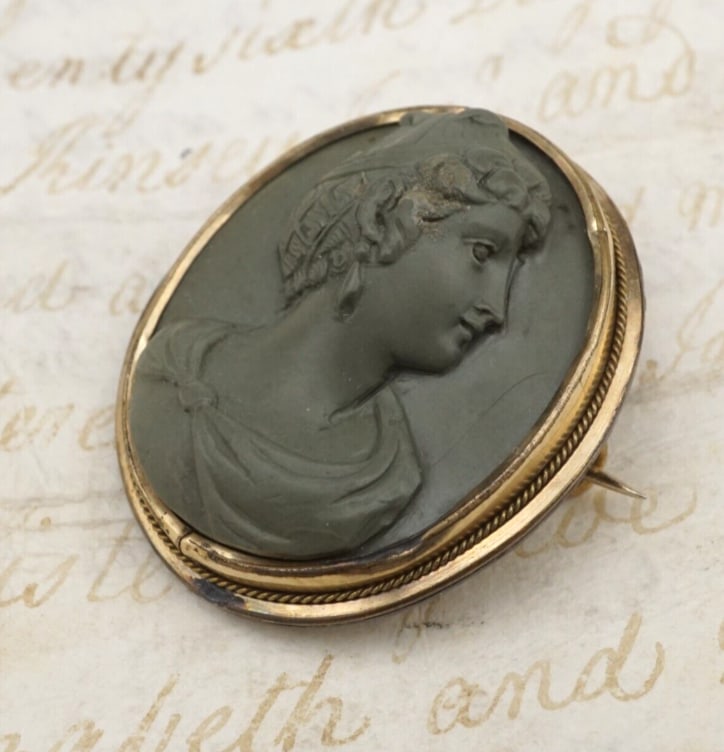 Antique Georgian Ceres Lava Stone Carved Cameo Gold Brooch Pin OS667 (1 of 3)