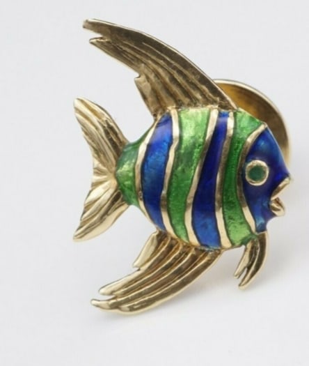 Signed McTeigue 18k Yellow Gold Blue Green Guilloche Enamel Fish Pin 0.8" OG212: From vintage designer McTeigue, this fun brooch provides a bright pop of color with shimmering green and blue enamel across a whimsical fish pin. Metal Type:18k Yellow Gold (marked and tested) Stamps: