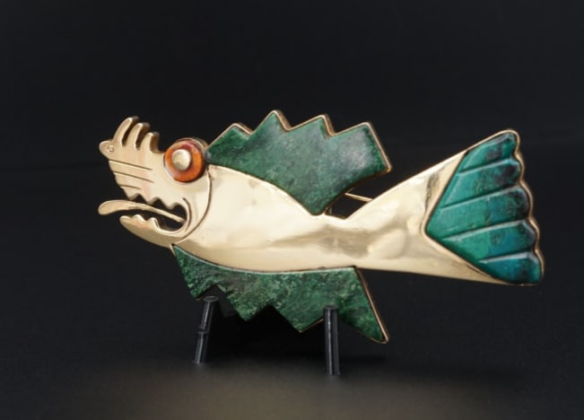 Artist Graziella Laffi 18k Yellow Gold Abstract Modernist Brooch 3" Peru OG400: This amazing pin is a rare sample of jewelry design quality from artist Gaziella Laffi. Crafted of solid 18k yellow gold, the pictorial fish features a polished body with carved chrysocolla fins. The