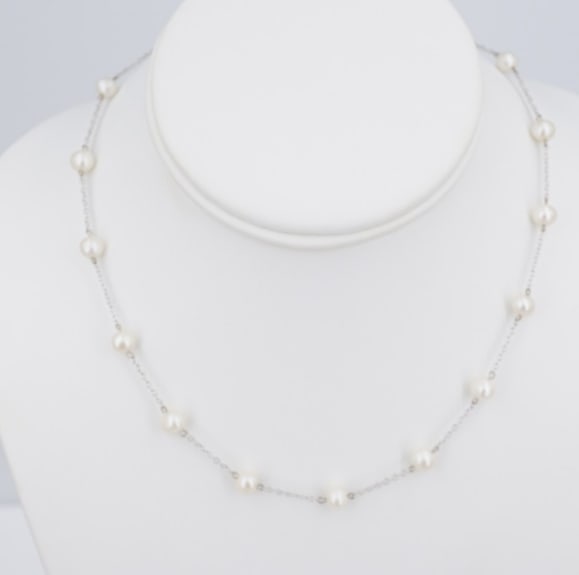 Vintage 14k Pearl Station Necklace White Gold 16" 6mm Classic Tin Cup NG1607: This beautiful necklace features a classic 14k white gold cable chain embellished with stations of cultured pearls. Complete with an ornate filigree clasp, this gorgeous piece is perfect for any jewel