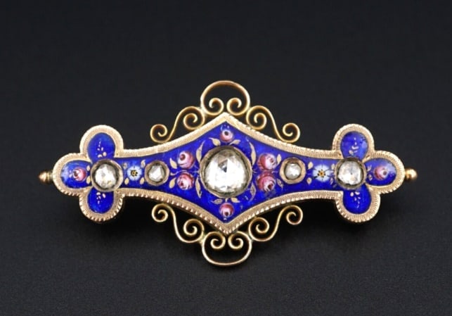 Antique 18k Yellow Gold Rose Cut Diamond Blue Enamel Pin Brooch 1.8" OG471: This beautiful antique piece features a large rose cut diamond at center with four additional rose cut diamond accents, set within a stunning flower and blue enamel background. Milgrain and filigree s