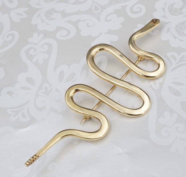 Native American Snake Brooch Pin 18k Yellow Gold Serpent 4" Denis Bird OG443: Purchased outside of Vail, Colorado, this amazing brooch is crafted in 18k yellow gold, and features a minimalist slithering snake/serpent in the manner of Alexander Calder's amazing brooches. A luxur