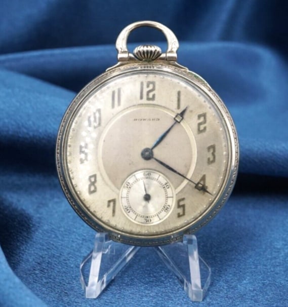 Vintage E Howard Openface Pocket Watch Simms Oil Co Award 1929 17j Dallas W990: Classic open face case made by E Howard. Production Year 1928Award pocket watch gifted to employees in 1929. Engraved "From Simms Oil Co. Refinery Employees Dallas Tx July 1, 1929" Outside of case eng