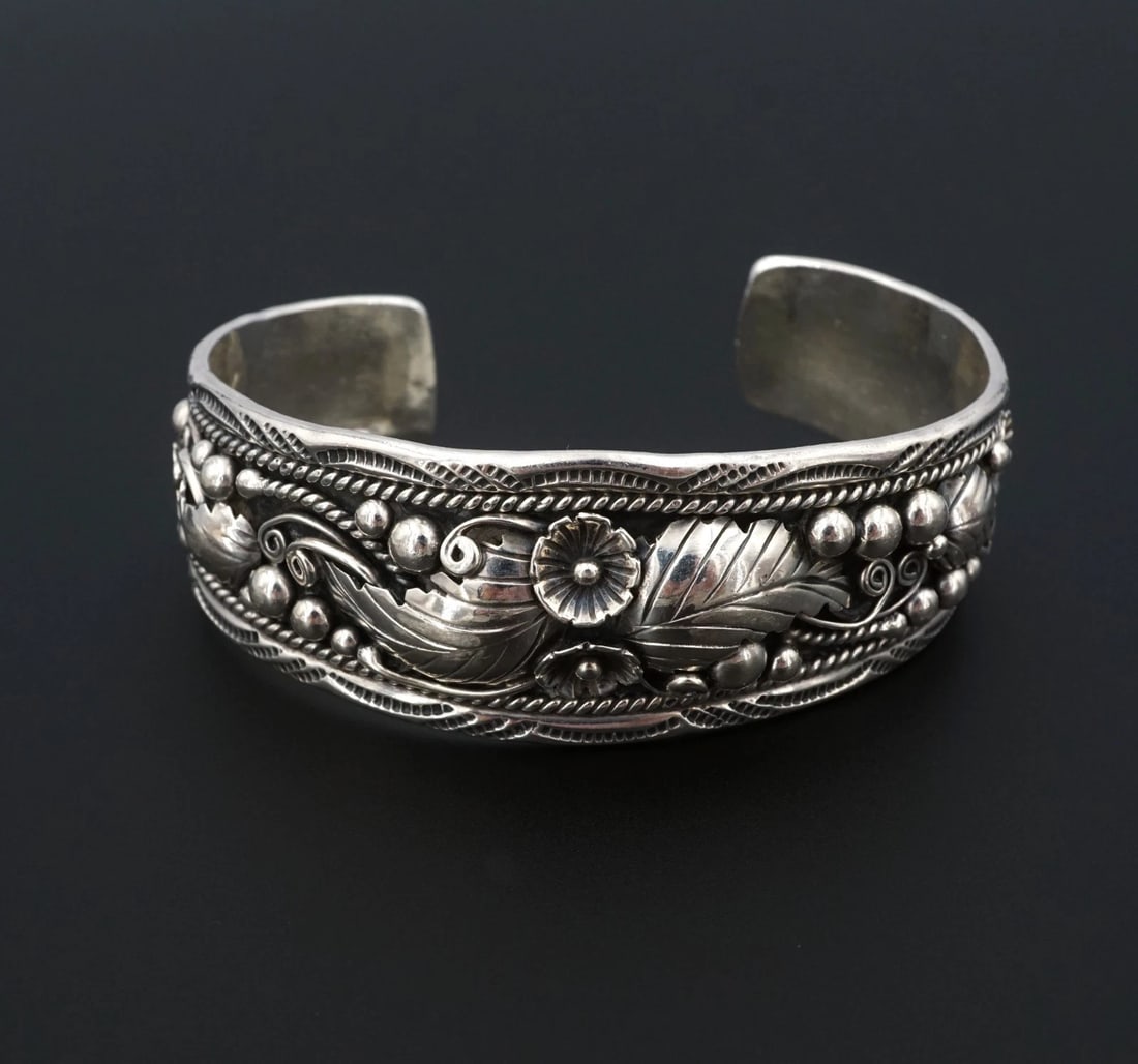 Morty Johnson Floral Cuff Bracelet Wide Sterling Silver 7" Navajo BS3252 (1 of 4)