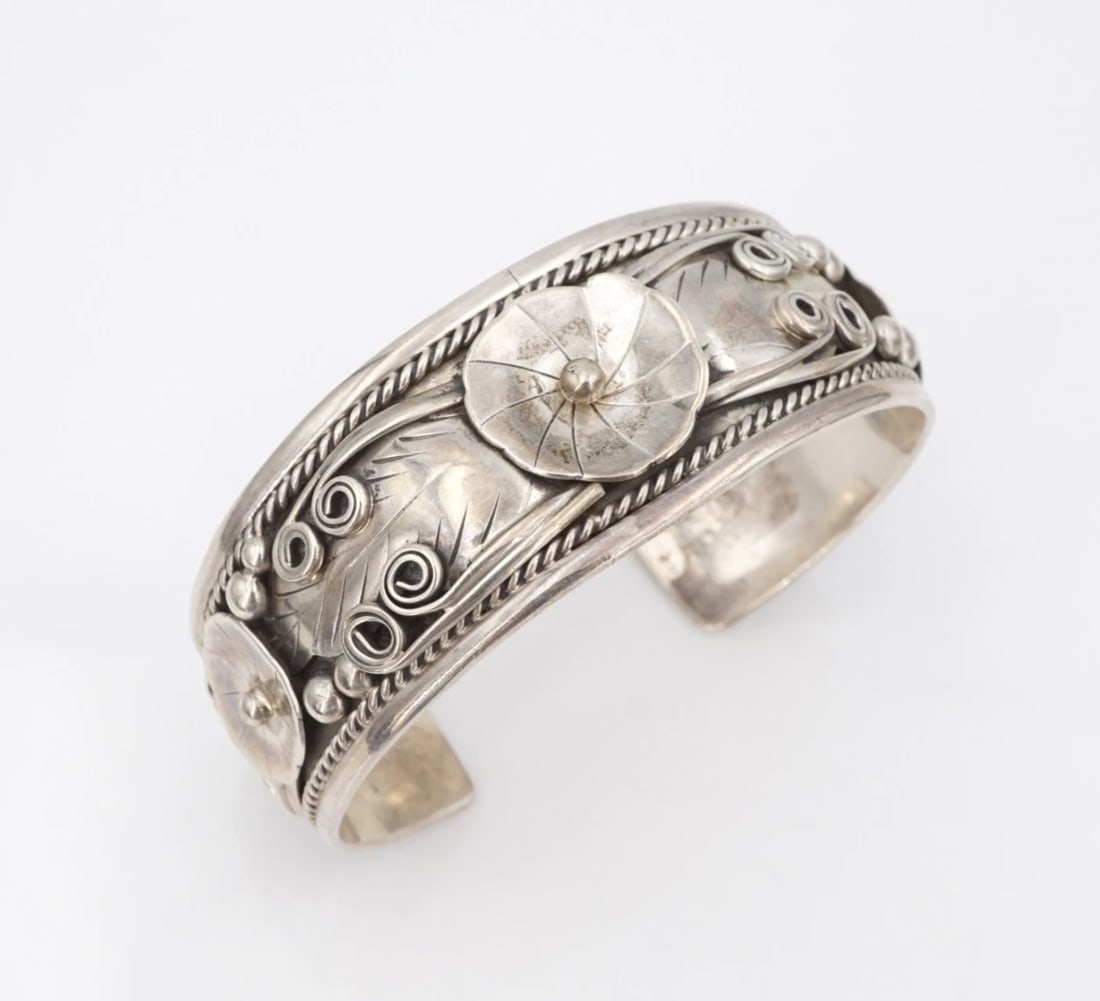 Fred James Sterling Silver Floral Cuff Bracelet Vintage Wide 7" Navajo BS3273 (1 of 5)