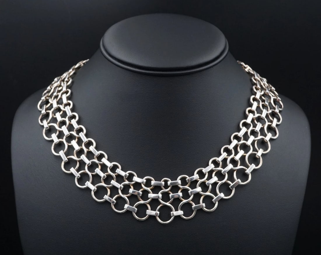 Tiffany & Co. Interlocking Circles Statement Necklace Sterling Silver 18" NS1790 (1 of 5)